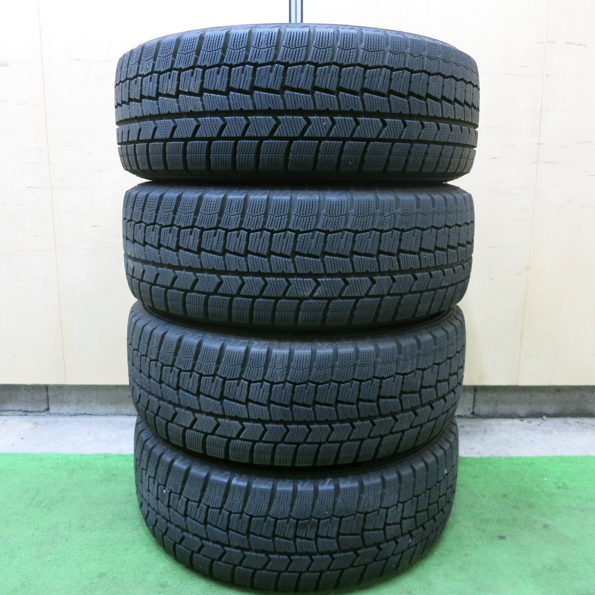 バリ溝！21年！キレイ！9.5分★スタッドレス 205/55R16 ダンロップ ウインターマックス WM02 WAREN ヴァーレン 16インチ PCD114.3/5H★6012402ナス