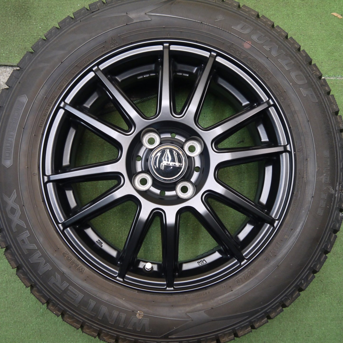 バリ溝！24年！キレイ！9.5分以上★スタッドレス 185/65R15 ダンロップ ウインターマックス WM02 RANBROS ランブロス 15インチ PCD100/4H★5093006Hス