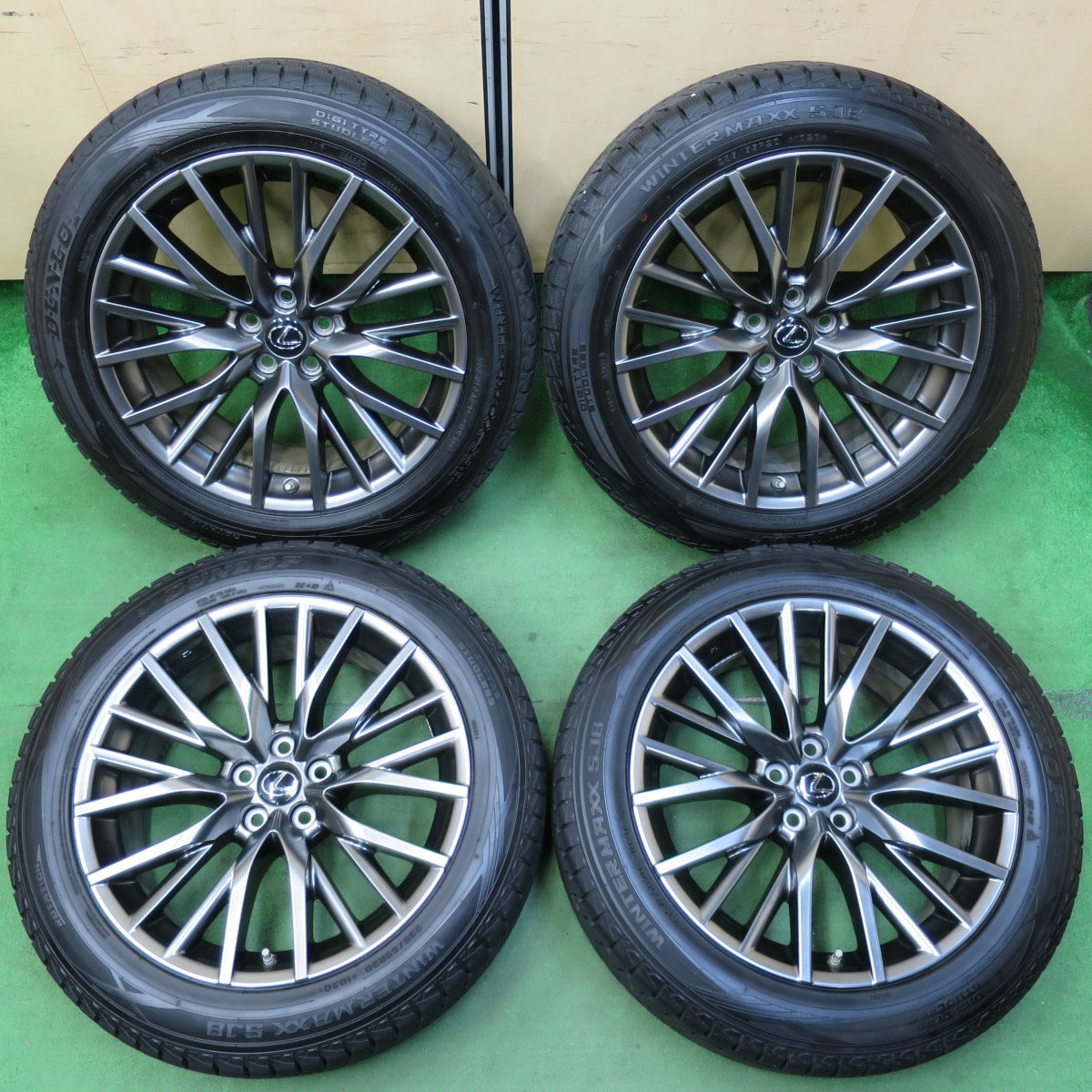 [送料無料] センサー付！バリ溝！キレイ！9分★レクサス RX Fスポーツ 純正 235/55R20 スタッドレス ダンロップ ウインターマックス SJ8 PCD114.3/5H★4102101イス