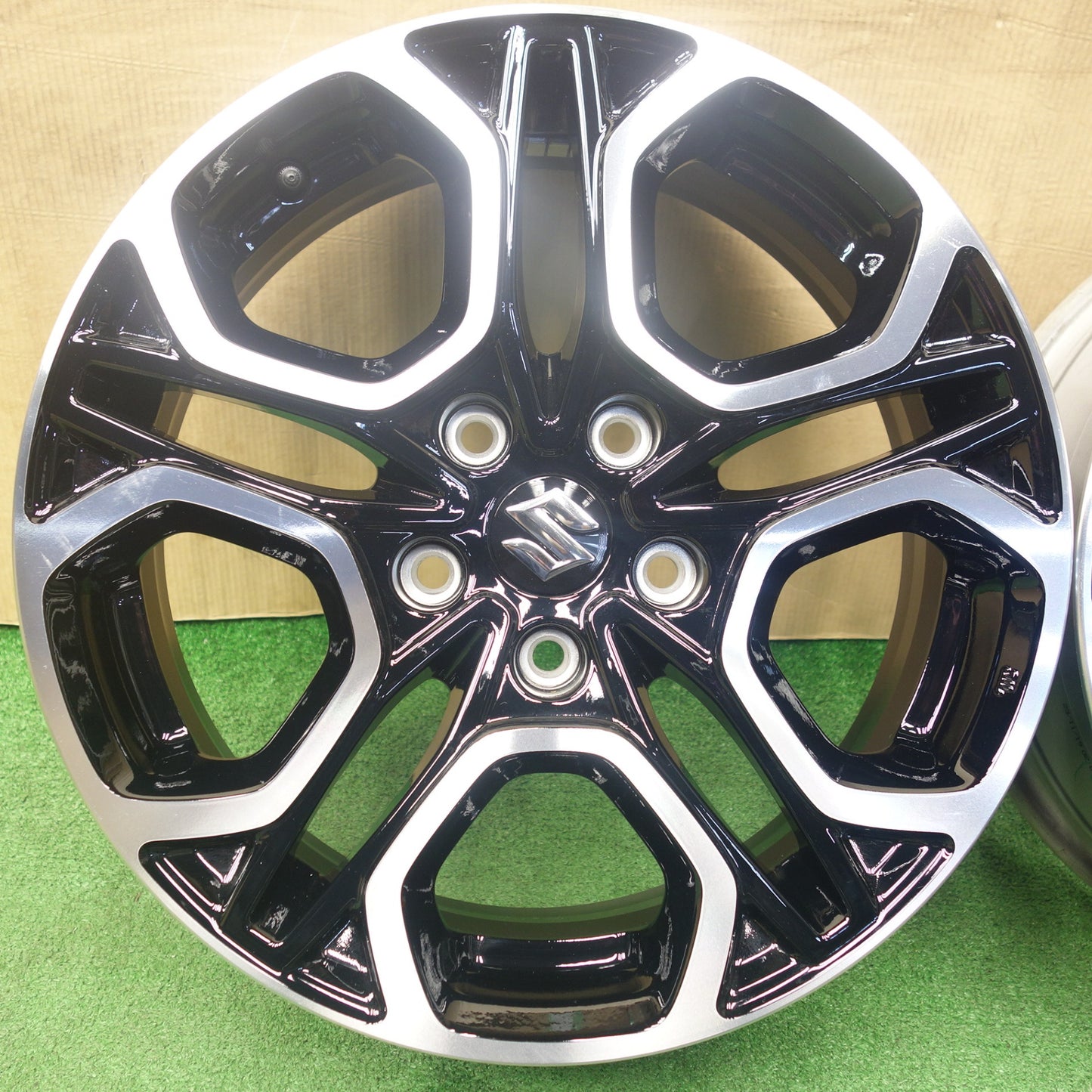 新車外し★スズキ ZC33S スイフト スポーツ 純正 ホイール 17インチ 17×6.5J PCD114.3/5H★6031105KTホ
