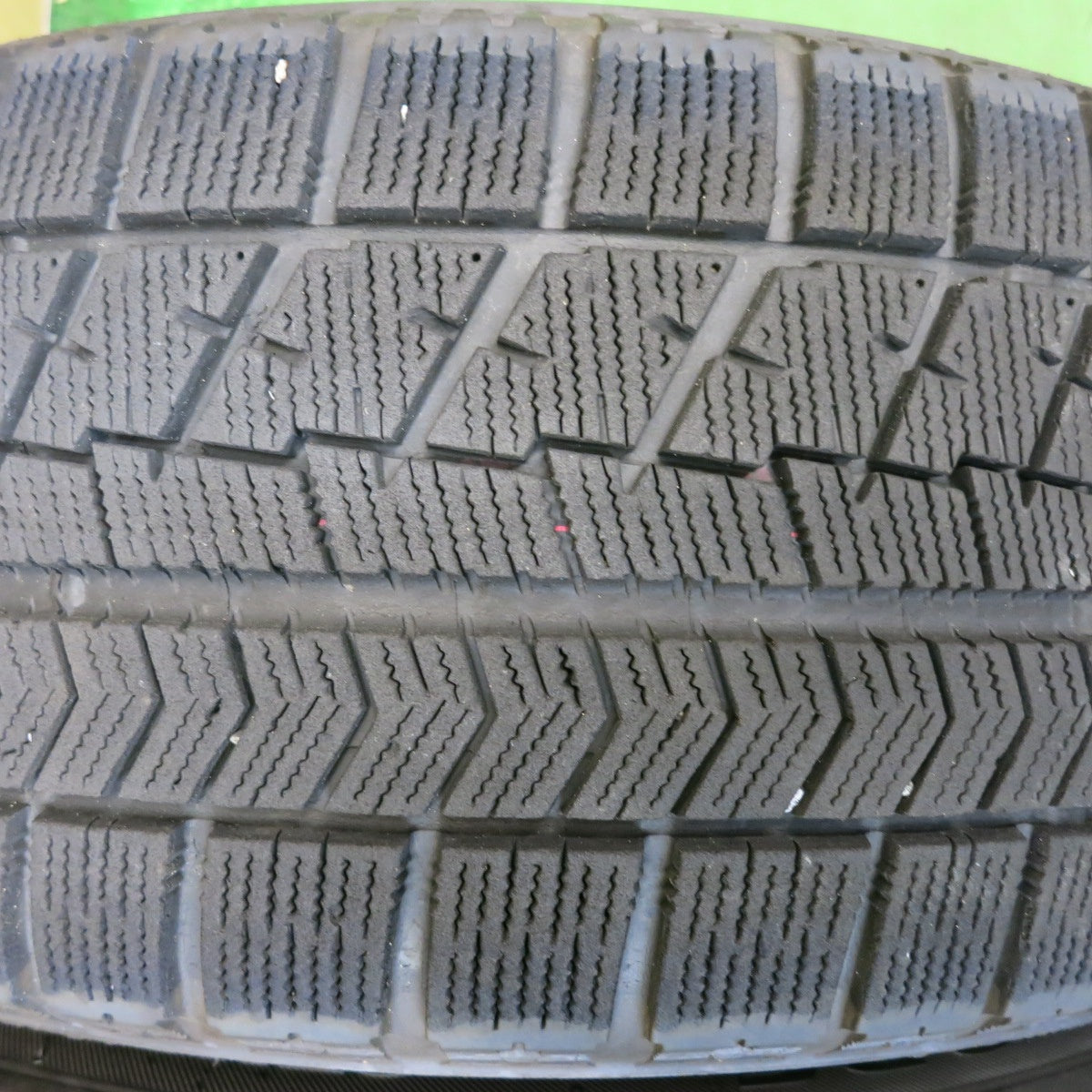 キレイ◎スタッドレス 215/60R17 ブリヂストン ブリザック VRX VELVA SPORTZ ヴェルヴァ 17インチ PCD114.3/5H◎6071207HAス