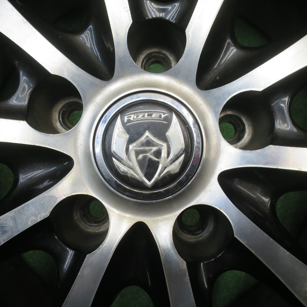 バリ溝！21年！8.5分★205/60R16 セイバーリング SL201 RiZLEY ライツレー 16インチ PCD114.3/5H★5111001NJノ