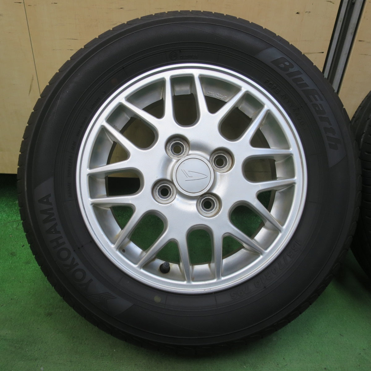 4本価格★ダイハツ アトレー 純正 165/70R13 ヨコハマ ブルーアース AE01 13インチ PCD100/4H★6022803イノ