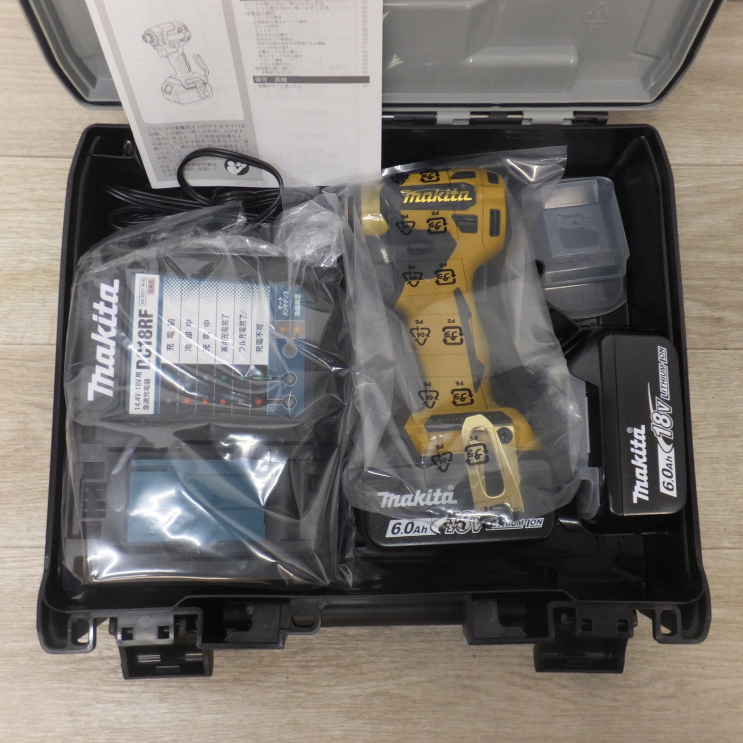 [送料無料] 未使用★マキタ makita 充電式インパクトドライバ TD173DGXPY 18V プレミアムイエロー LXT20周年記念カラー(2)★