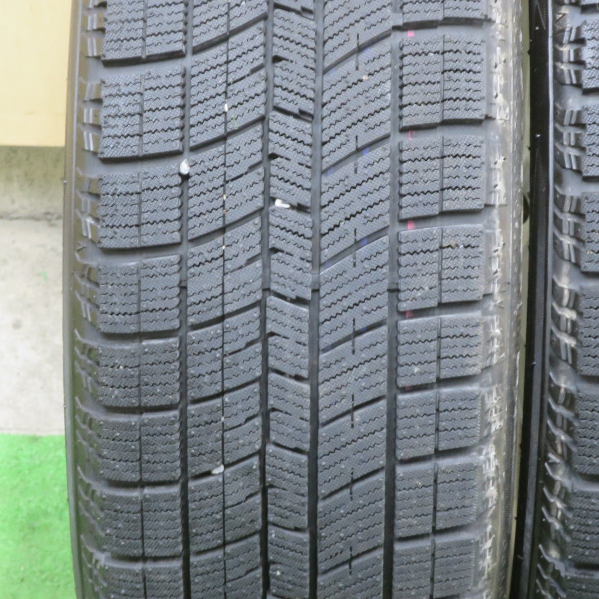 バリ溝！23年！ほぼ10分★アウディ ワーゲン 等 205/50R16 スタッドレス ナンカン アイスアクティバ AW-1 ENZO 社外 アルミ 16インチ PCD100/5H★6021401TTス