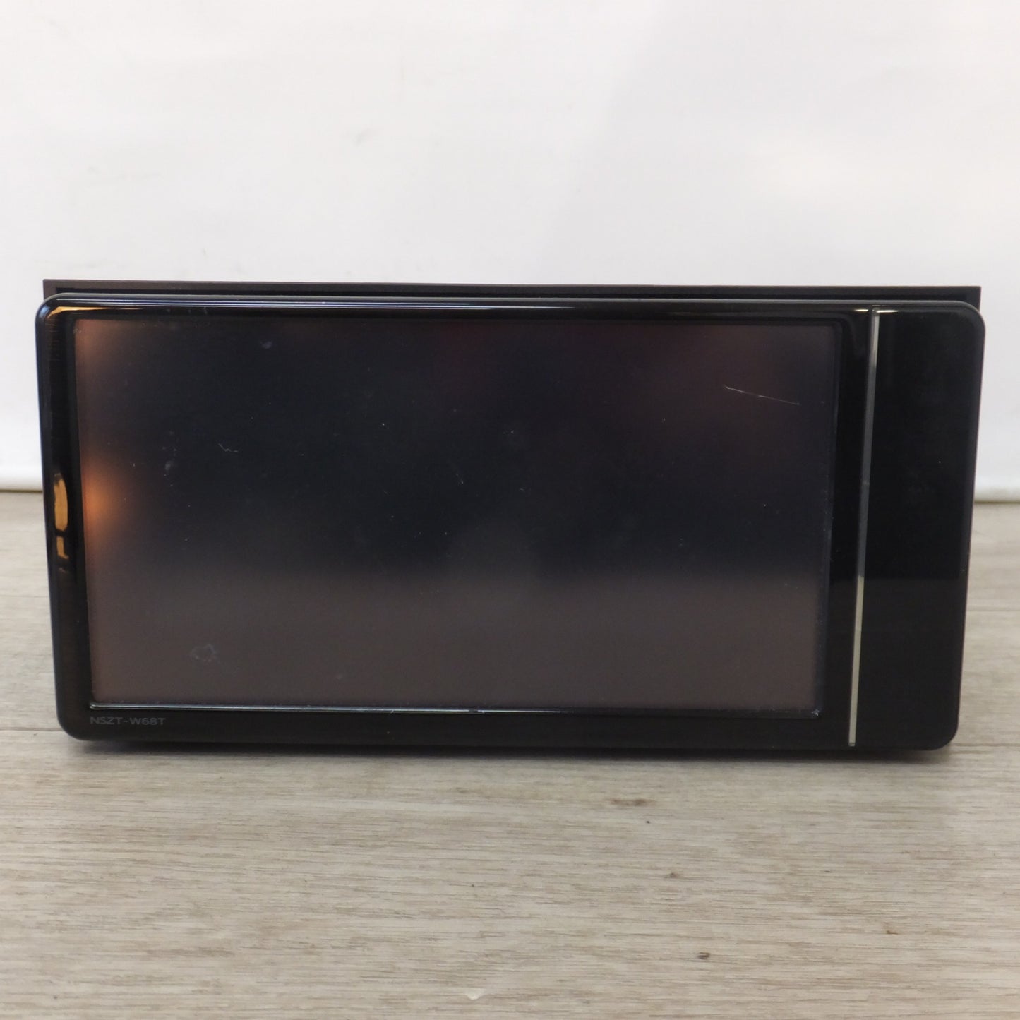 [送料無料] 現状品★デンソーテン製 トヨタ 純正 SDナビゲーション NSZT-W68T 08605-00B50　セキュリティロック品(51)★