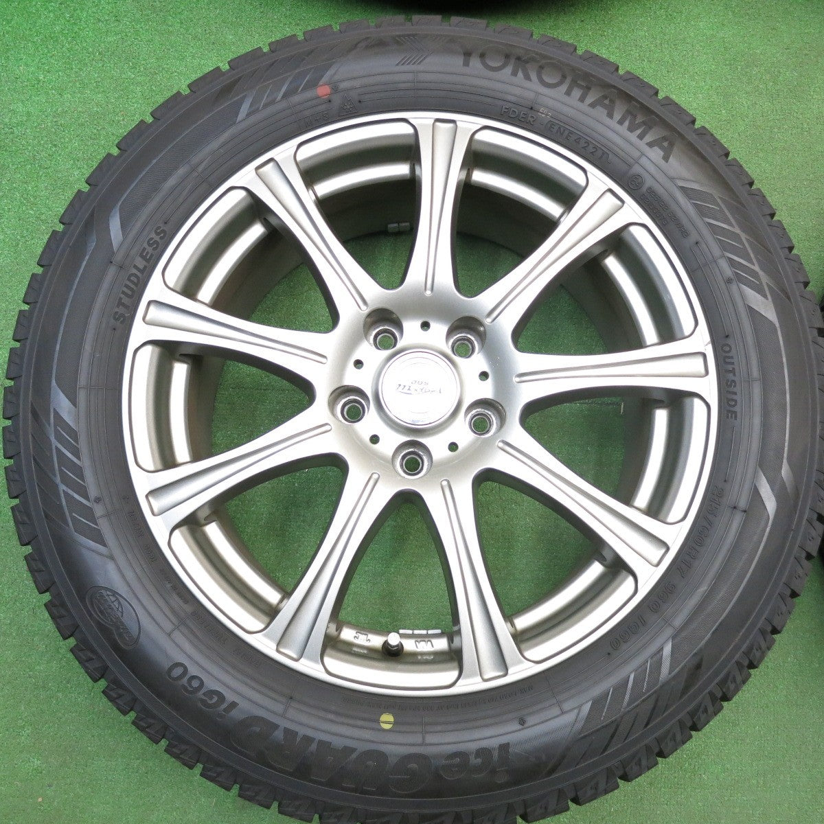 超バリ溝！キレイ！9.5分以上★スタッドレス 215/60R17 ヨコハマ アイスガード iG60 D.O.S. modica モディカ 17インチ PCD114.3/5H★6012904HAス