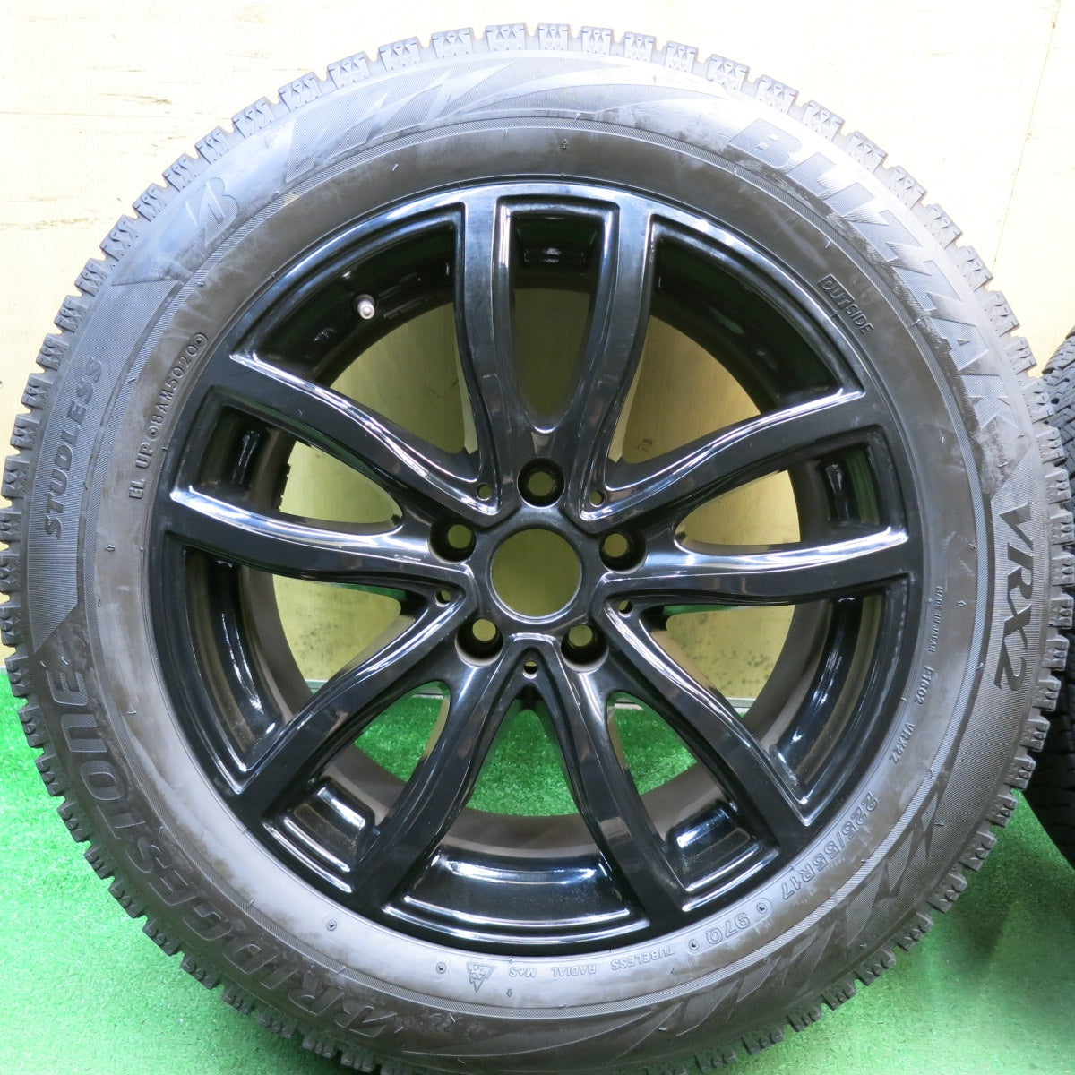 バリ溝！9分◎BMW 等 MAK FAHR 225/55R17 スタッドレス ブリヂストン ブリザック VRX2 マック ファー 17インチ PCD112/5H◎6100806HAス