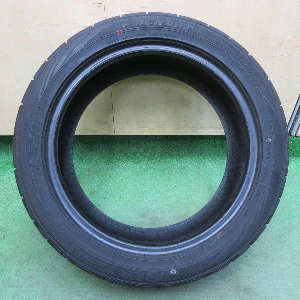 バリ溝！23年！8.5分！1本★195/50R16 ダンロップ DIREZZA DZ102 タイヤ 16インチ ヴィッツ ロードスター スイフト ヤリス 等★6051813イノタ
