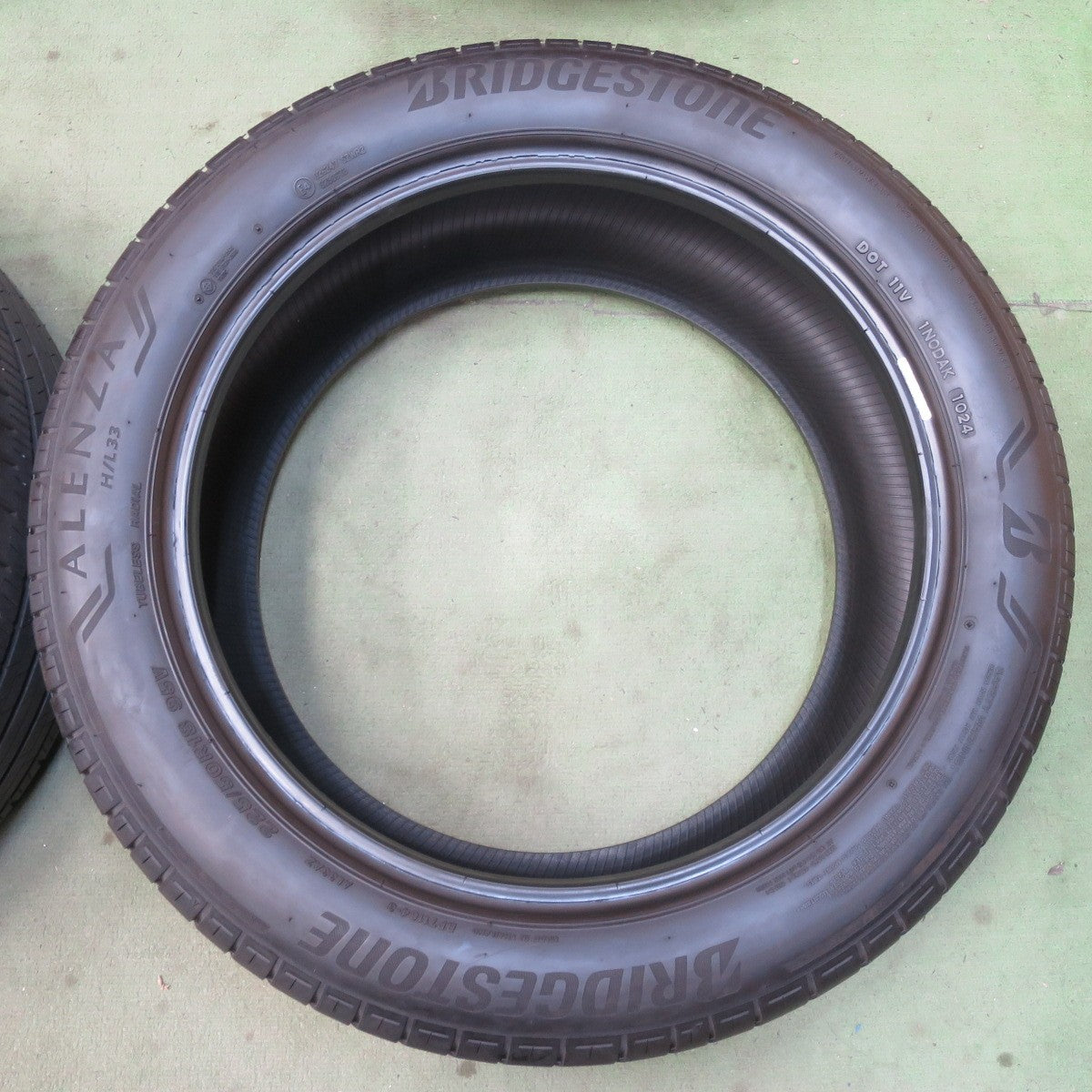 バリ溝！24年！9.5分★225/50R18 ブリヂストン アレンザ H/L 33 タイヤ 18インチ ALENZA CH-R ヴェゼル オデッセイ カローラクロス 等★6052306イノタ