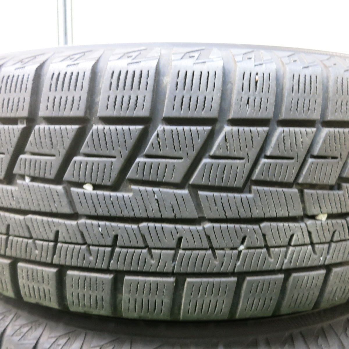 [送料無料] バリ溝！20年！キレイ！8.5分★ベンツ X247 GLB 純正 215/60R18 スタッドレス ヨコハマ アイスガード iG60 18インチ PCD112/5H★4110809SYス