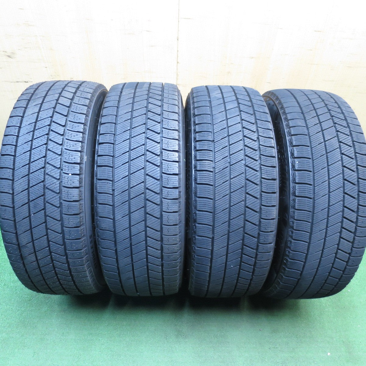 [送料無料] バリ溝！22年！ほぼ10分★スタッドレス 225/45R18 ブリヂストン ブリザック VRX3 ECO FORME エコフォルム 18インチ PCD114.3/5H★5030703Hス