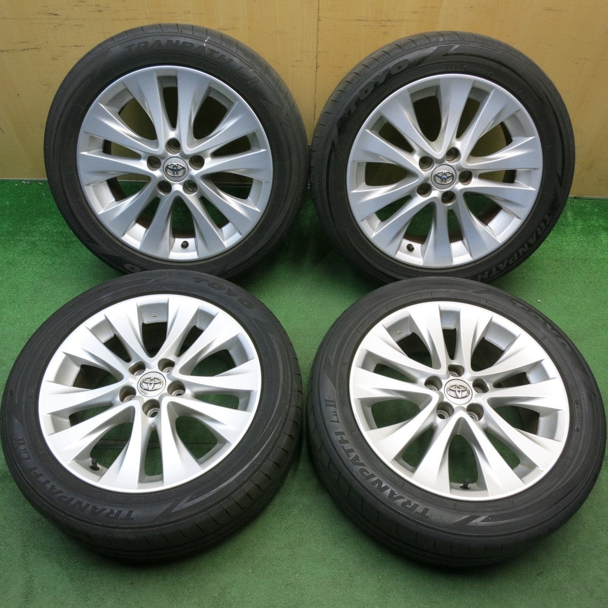 バリ溝！8.5分★トヨタ 20系 アルファード ヴェルファイア 純正 235/50R18 トーヨー トランパス LuⅡ 18インチ PCD114.3/5H★6043001HAノ