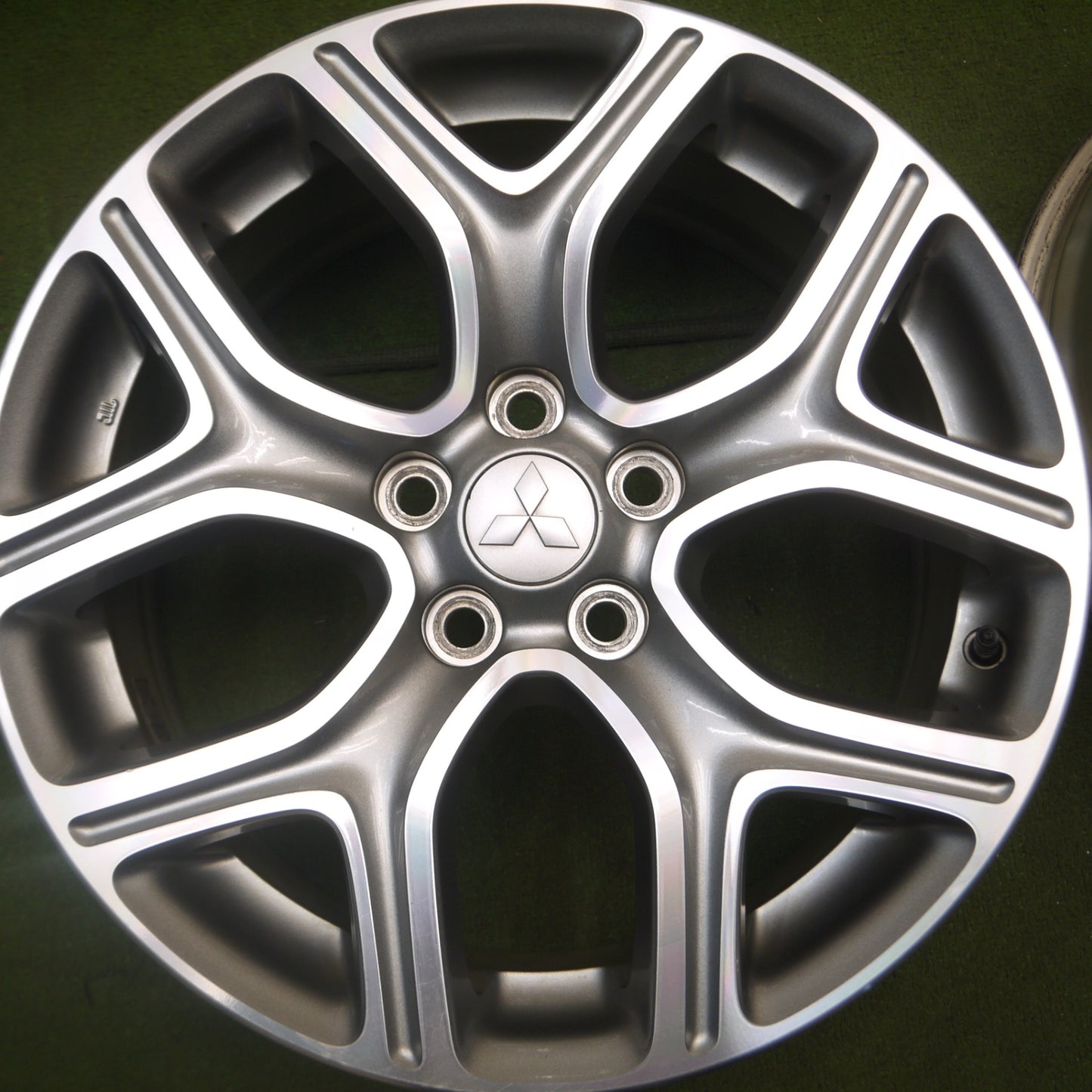 *送料無料* 4本価格★三菱 GG2W アウトランダー PHEV 純正 ENKEI ホイール 18インチ 18×7J エンケイ PCD114.3/5H★4080104Hホ