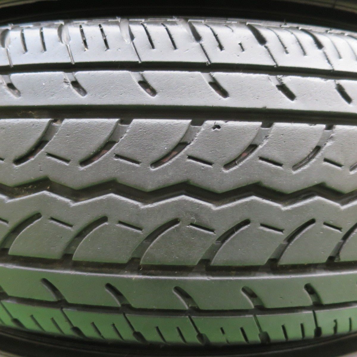 [送料無料] バリ溝！8.5分★日産 キャラバン 純正 スチール 195/80R15 107/105L ヨコハマ JOB RY52 15インチ PCD139.7/6H★5040602IMノ