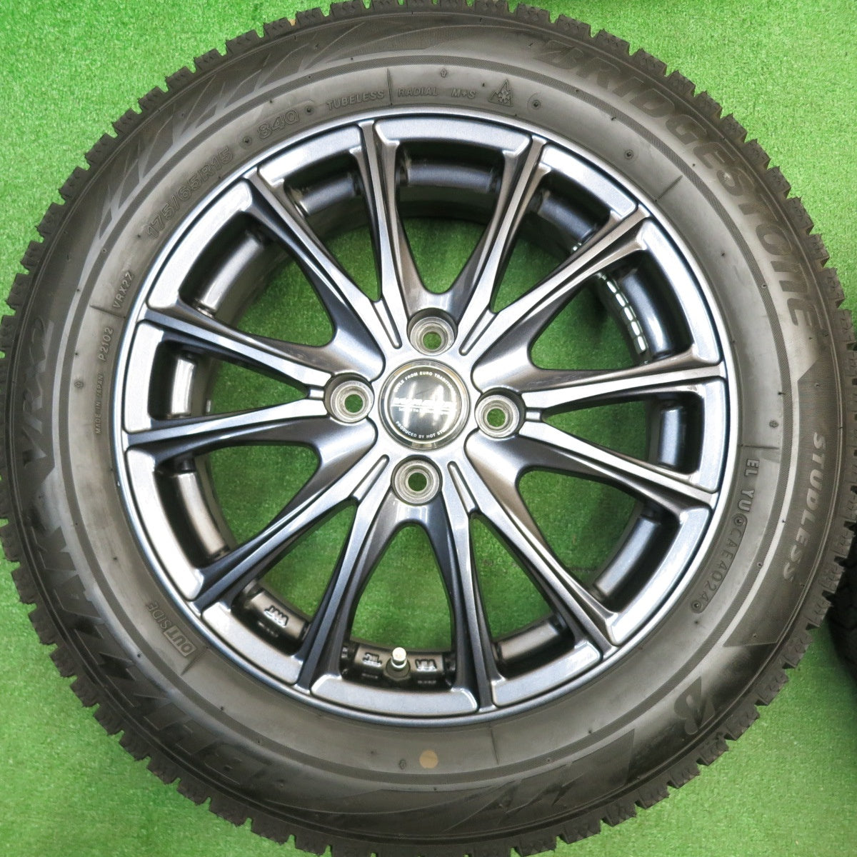 バリ溝！24年！キレイ！ほぼ10分★スタッドレス 175/65R15 ブリヂストン ブリザック VRX2 WAREN ヴァーレン 15インチ PCD100/4H★5120613HAス