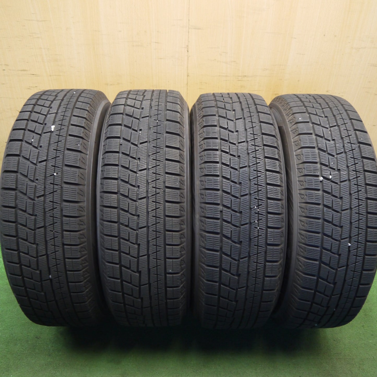 バリ溝！22年！キレイ！ほぼ10分◎スタッドレス 205/65R16 ヨコハマ アイスガード iG60 SCHNEIDER MiD シュナイダー 16インチ PCD114.3/5H◎6082502Hス
