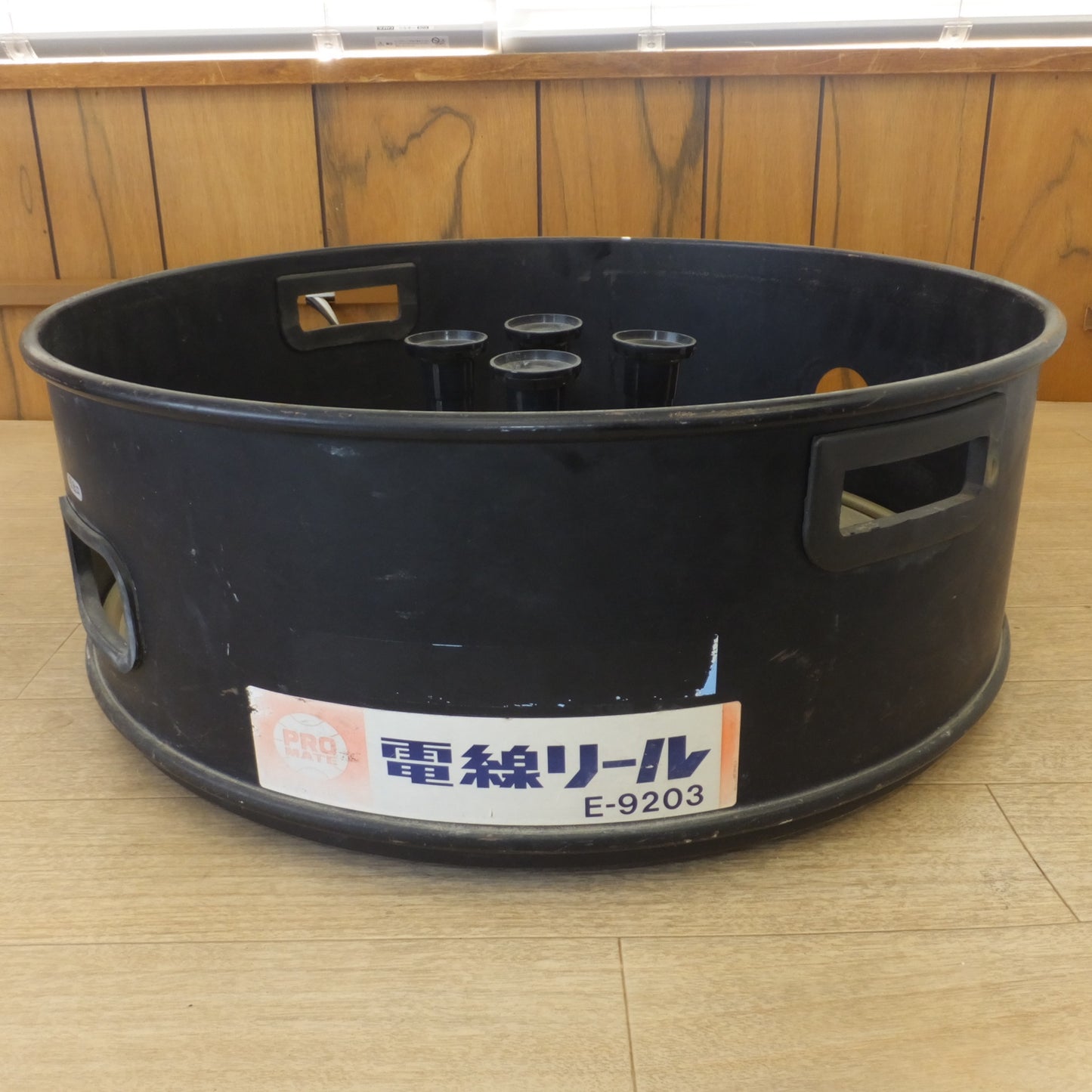 [送料無料] ★ミノル工業 PROMATE 電線リール E-9203　内径 約 48cm　ケーブルリール コードリール　電設 配電 電気工事★