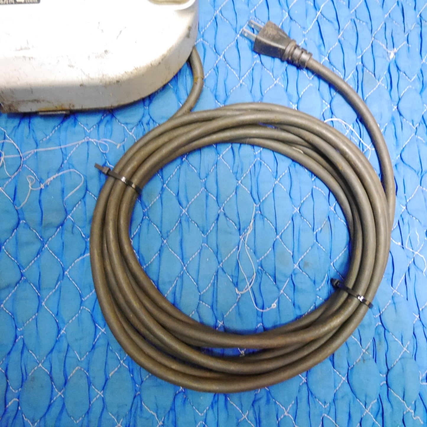 [送料無料] ☆日立 120mm ロータリ バンドソー CB12FA2 電動 工具 切断機 HITACHI 100V☆