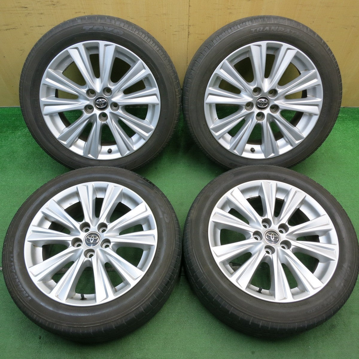 キレイ★トヨタ 30系 アルファード ヴェルファイア 純正 235/50R18 トーヨー トランパス R30 18インチ PCD114.3/5H★5062701AKノ