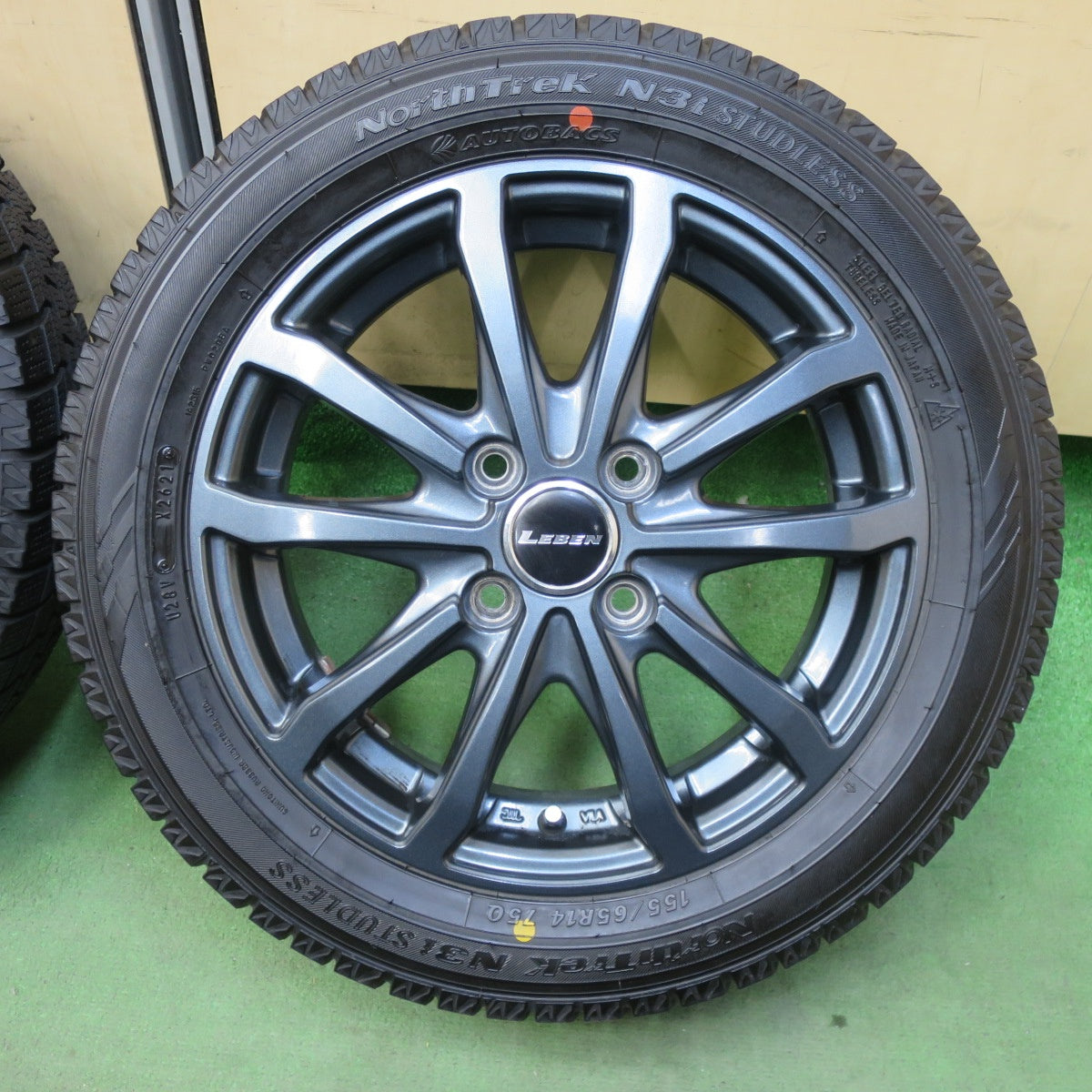 バリ溝！21年！キレイ！9.5分以上★スタッドレス 155/65R14 オートバックス ノーストレック N3i LEBEN レーベン 14インチ PCD100/4H★5111207TTス
