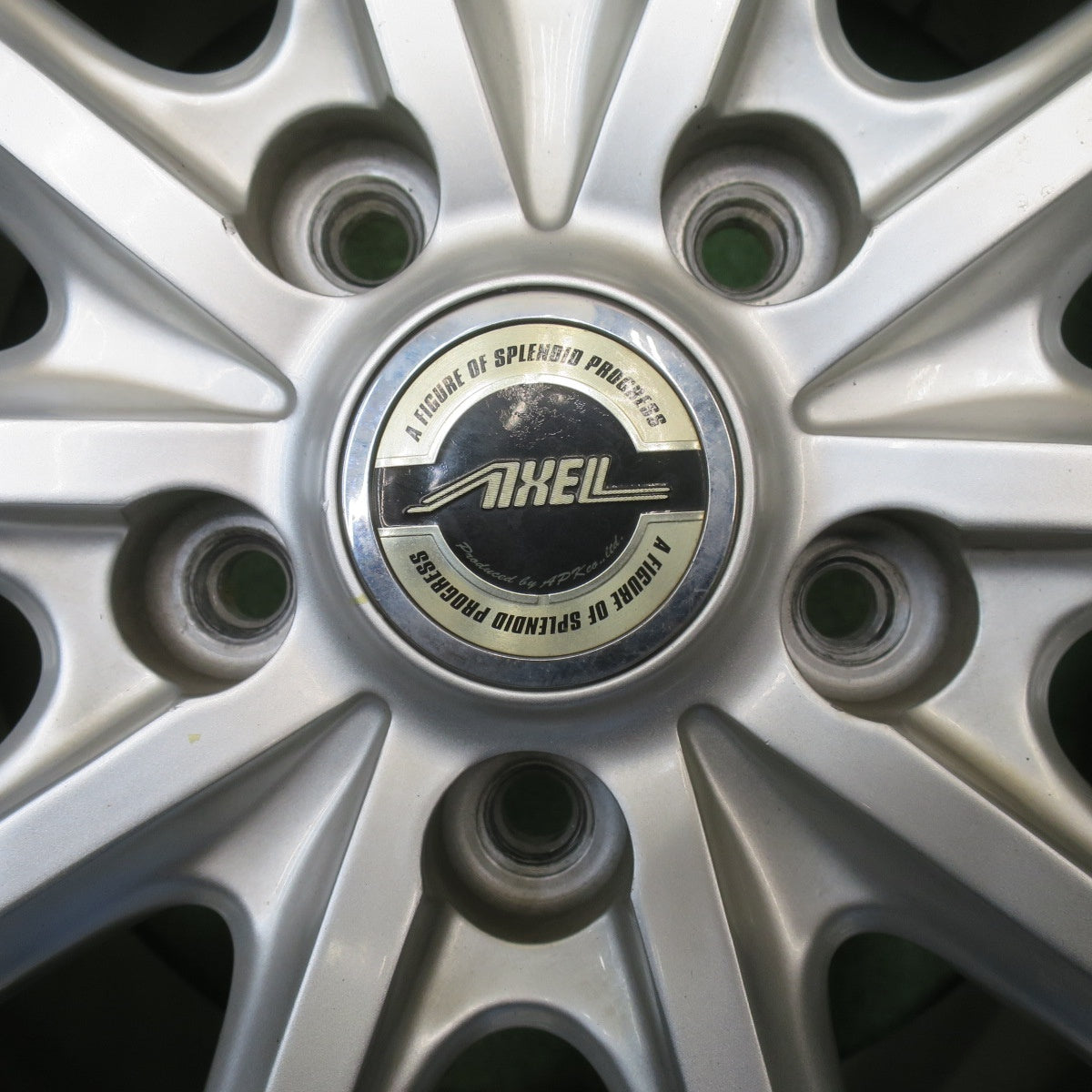 バリ溝！22年！キレイ！ほぼ10分◎スタッドレス 205/60R16 ピレリ アイスゼロ アシンメトリコ AXEL アクセル 16インチ PCD114.3/5H◎6060204NJス