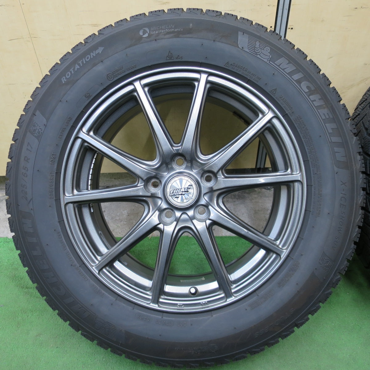 バリ溝！24年！キレイ！9分◎スタッドレス 225/65R17 ミシュラン X-ICE SNOW SUV FINAL SPEED MiD ファイナルスピード 17インチ PCD114.3/5H◎6101903NGス