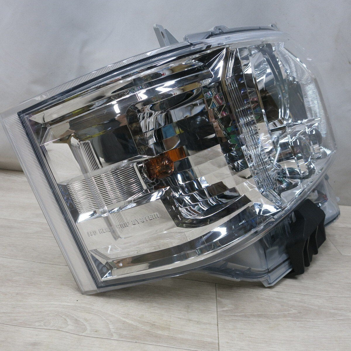[送料無料] 新車外し!左右セット◆トヨタ 200系 ハイエース スーパーGL 純正 LED ヘッド ライト ランプ KOITO 26-137 コンピュータ付き◆