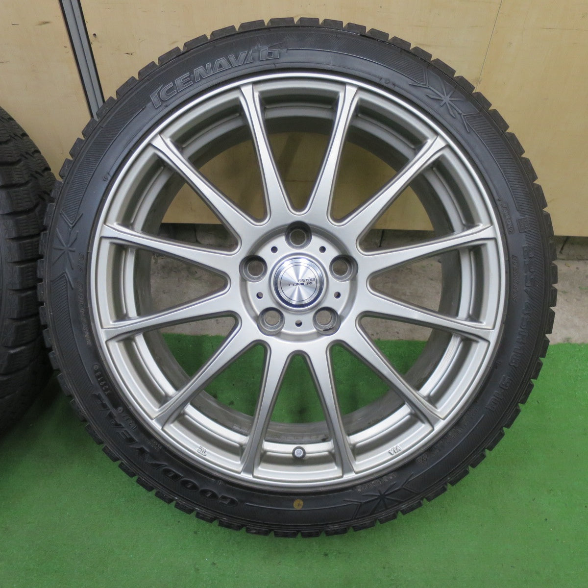 バリ溝！キレイ！9分★スタッドレス 225/45R18 グッドイヤー アイスナビ6 ravrion LUMIERE ラブリオン 18インチ PCD114.3/5H★6022503TTス
