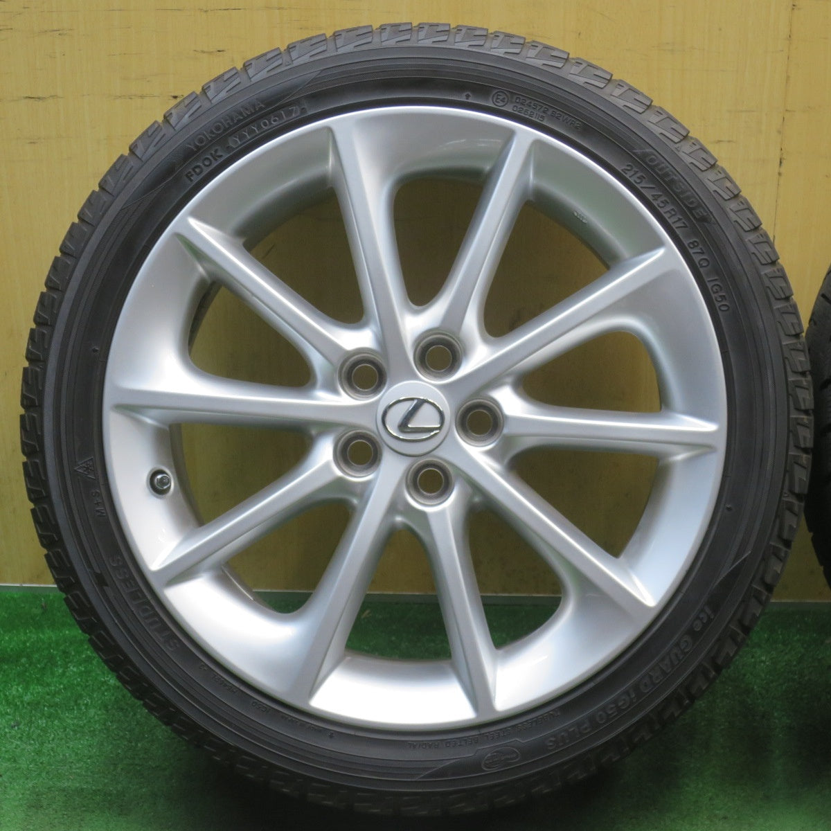 キレイ★レクサス CT 純正 215/45R17 スタッドレス ヨコハマ アイスガード iG50 プラス 17インチ PCD100/5H★6052901NJス
