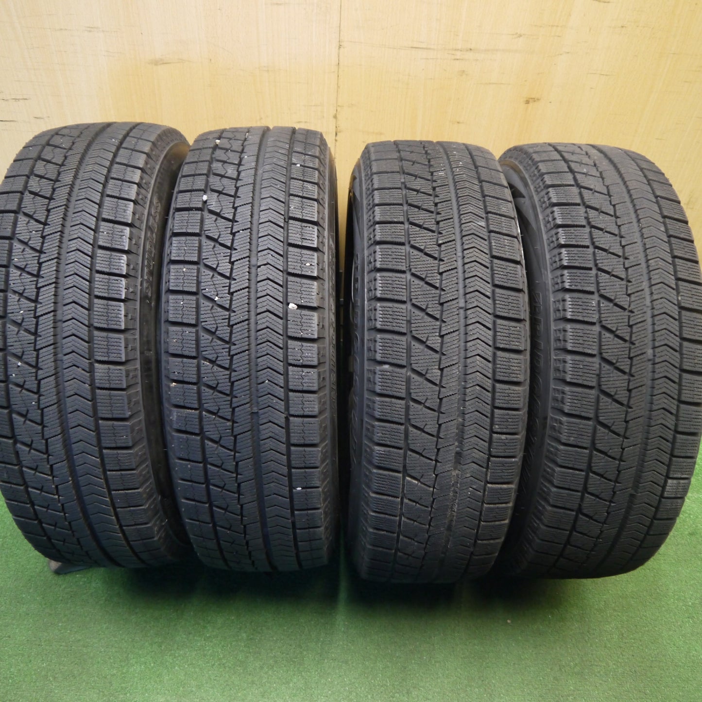 バリ溝！9.5分★スタッドレス 185/65R14 ブリヂストン ブリザック VRX GMach 14インチ PCD100/4H★6021305Hス