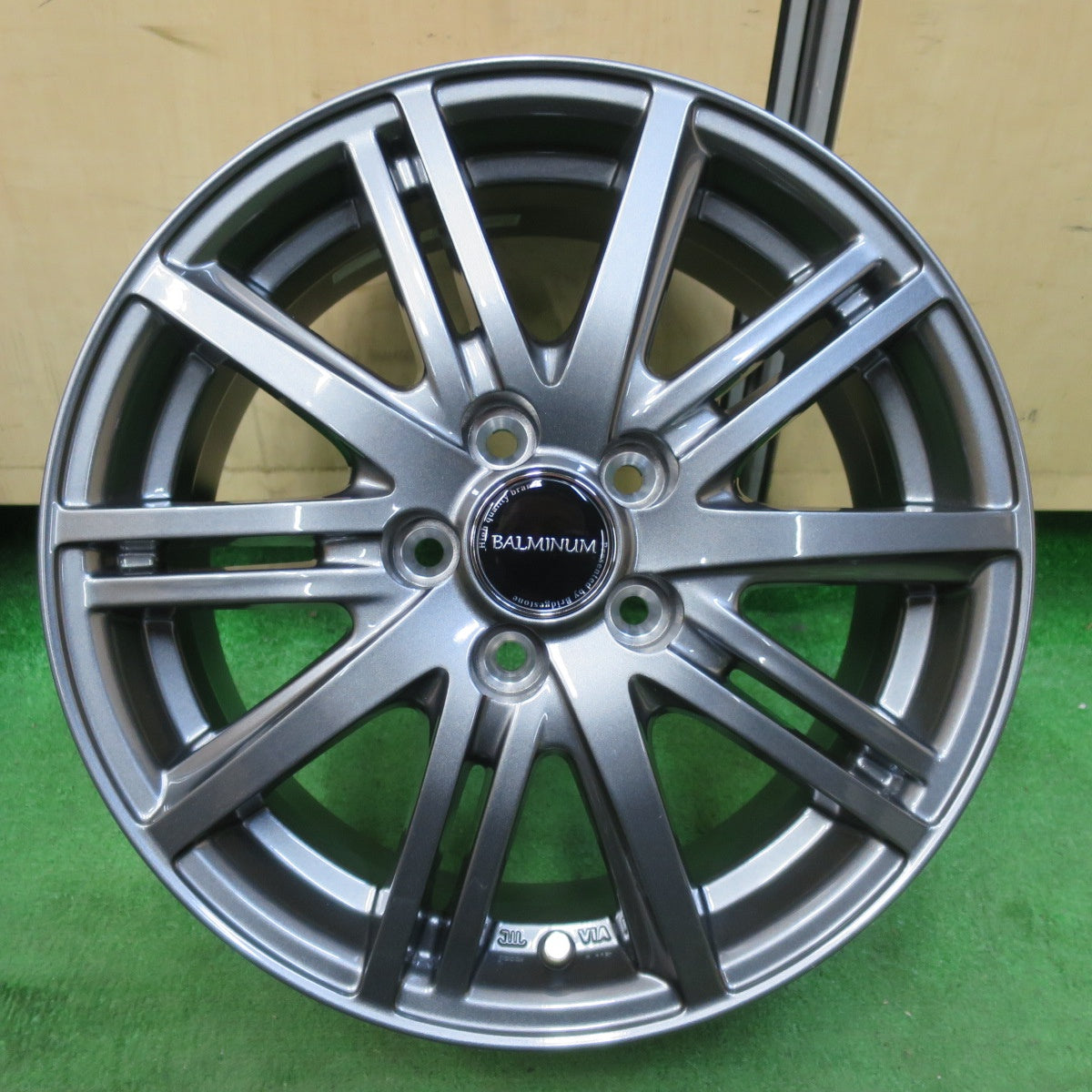 [送料無料] 未使用★BALMINUM バルミナ BR10 15インチ ホイール 15×6J PCD100/5H★4102902イホ