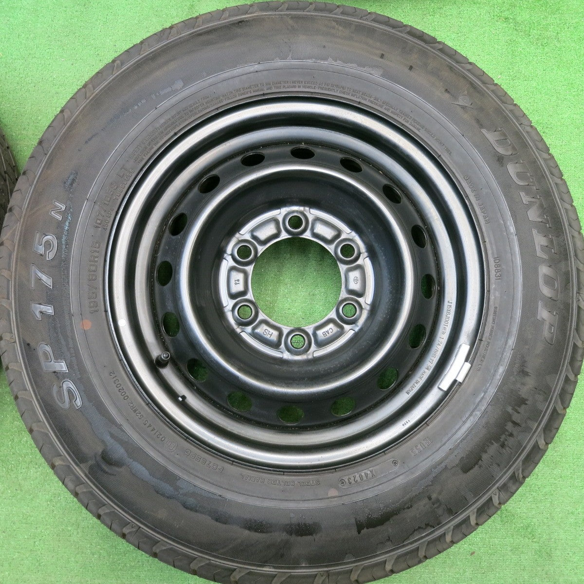 新車外し！23年★トヨタ ハイエース 純正 スチール 195/80R15 107/105N ダンロップ SP175N 15インチ PCD139.7/6H★5050302HAノ
