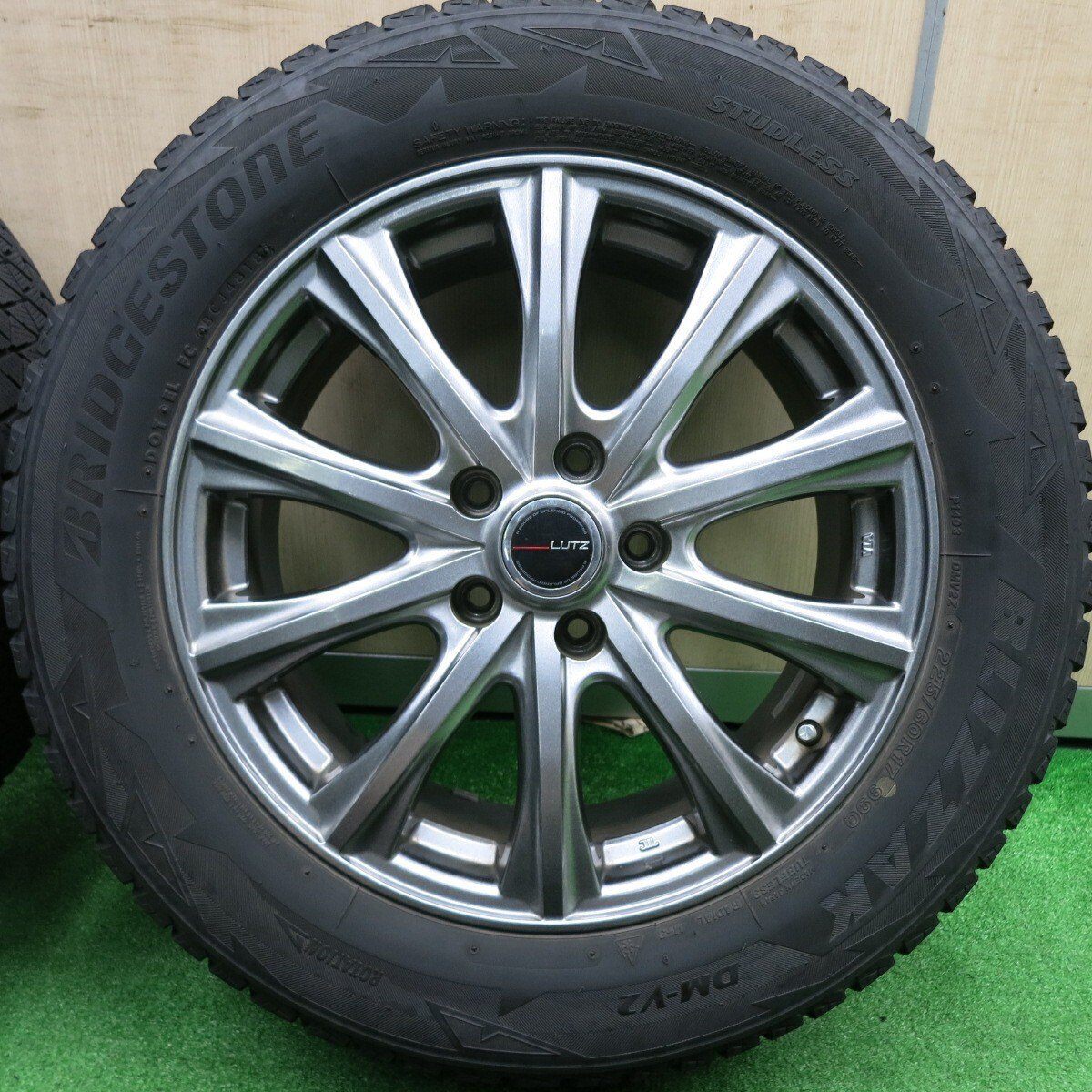 4本価格★スタッドレス 225/60R17 ブリヂストン ブリザック DM-V2 LUTZ 社外 アルミ 17インチ PCD114.3/5H★4100803HAス