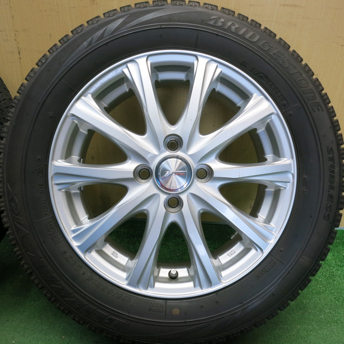 4本価格★スタッドレス 175/65R15 ブリヂストン ブリザック VRX JOKER ジョーカー 15インチ PCD100/4H★6060410HAス