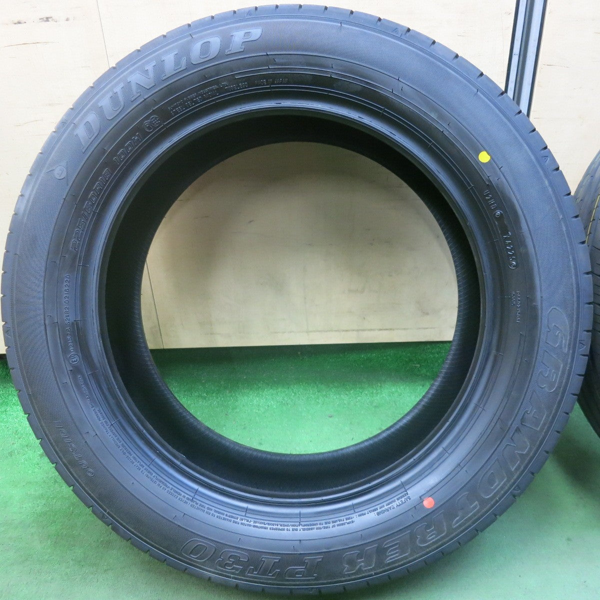 新車外し！25年★225/60R18 ダンロップ グラントレック PT30 タイヤ 18インチ RAV4 ハリアー 等★5120106SKノタ
