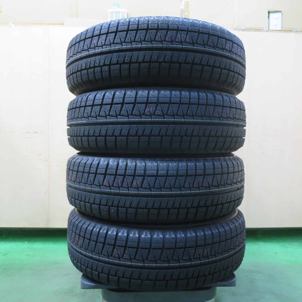 未使用！24年★スタッドレス 185/60R15 ブリヂストン アイスパートナー2 スチール ホイール 15インチ PCD100 114.3/4H マルチ★5112908イス