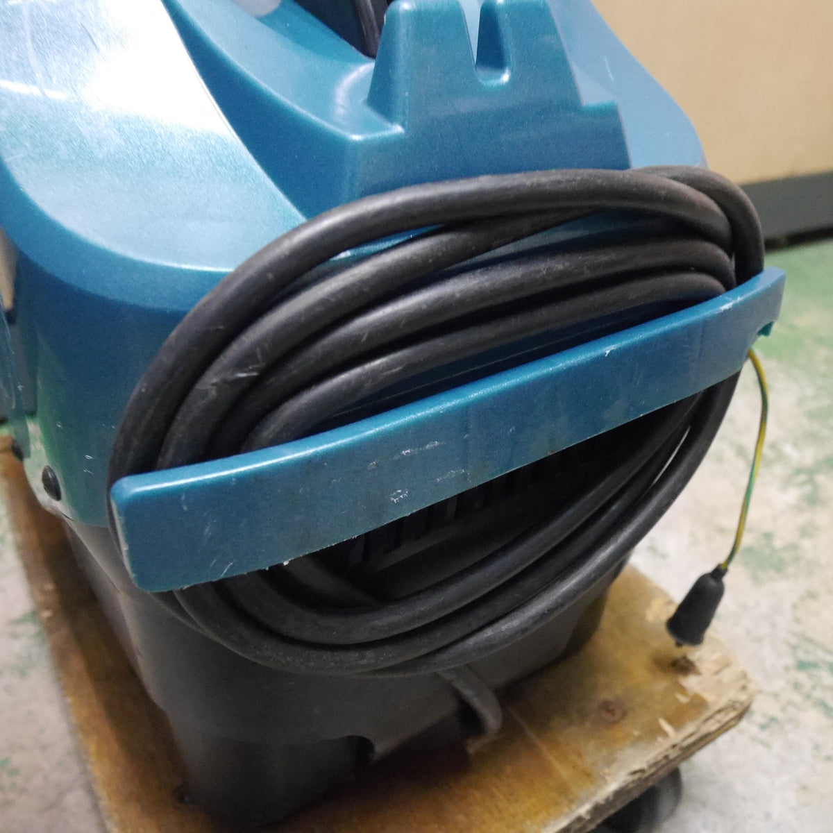 ☆マキタ エア コンプレッサー AC460S 3L タンク エアー ツール 工具 高圧 一般圧 50/60Hz makita 100V☆