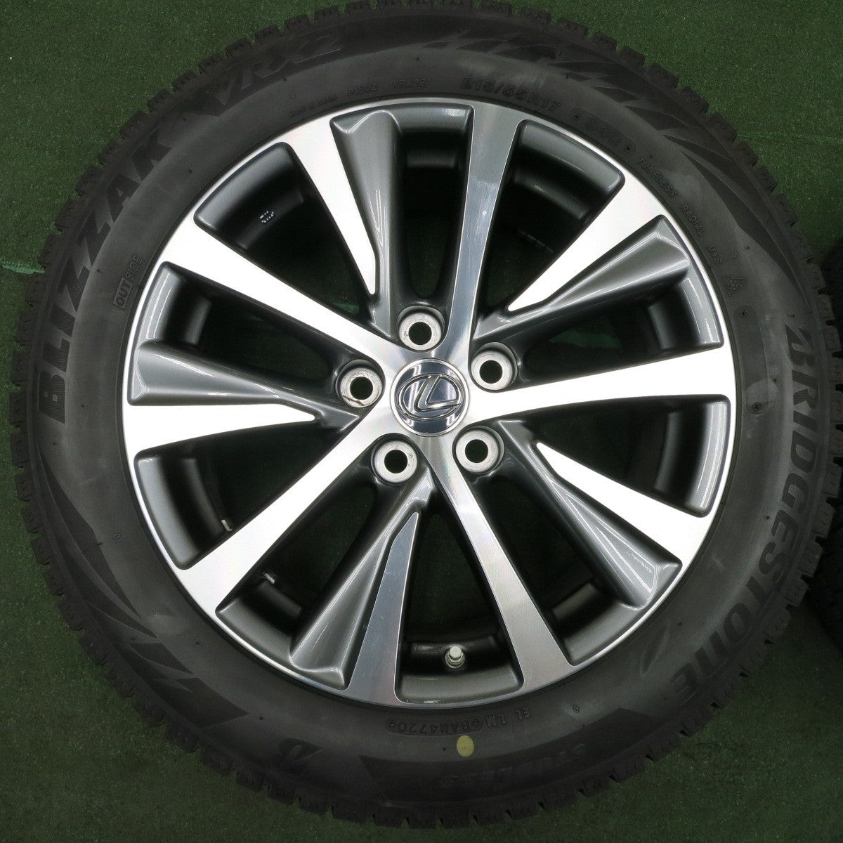*送料無料* センサー付！バリ溝！20年！キレイ！9.5分★レクサス ES300h 純正 215/55R17 スタッドレス ブリヂストン ブリザック VRX2 PCD114.3/5H★4051404NJス