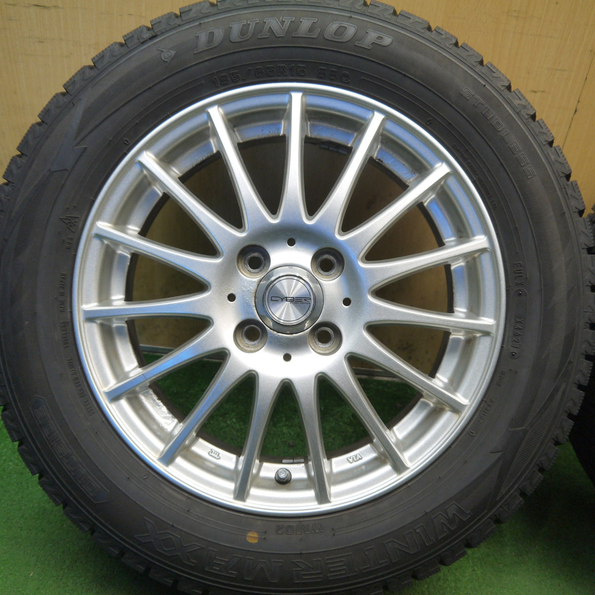 バリ溝！9.5分◎スタッドレス 185/65R15 ダンロップ ウインターマックス WM02 CYBER 社外 アルミ 15インチ PCD100/4H◎6100902Hス