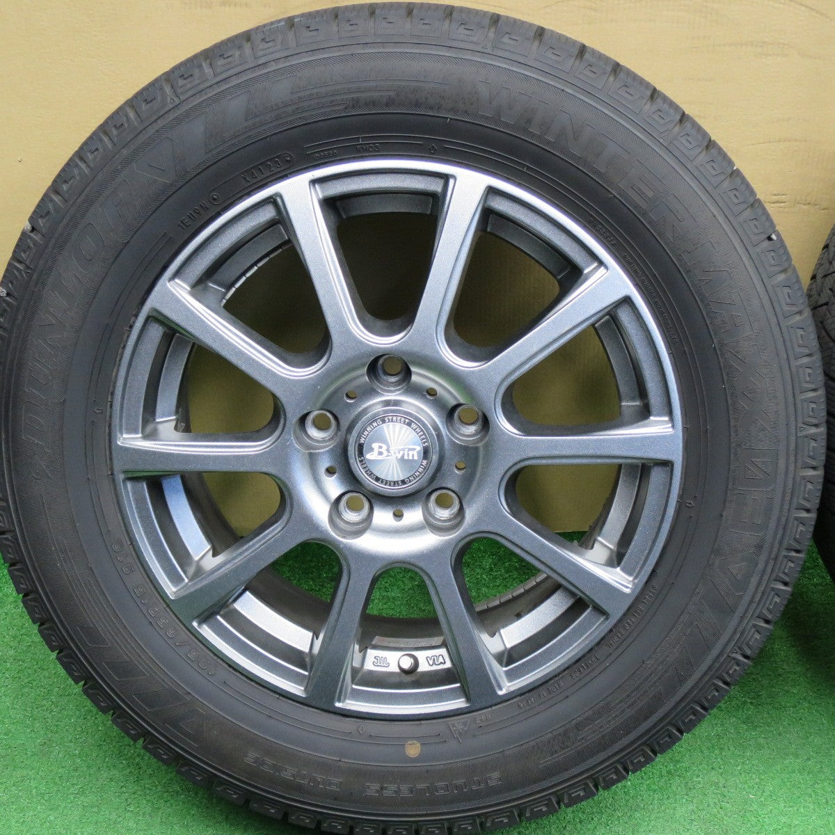 バリ溝！23年！キレイ！9.5分★スタッドレス 195/65R15 ダンロップ ウインターマックス 03 B-win 社外 アルミ 15インチ PCD114.3/5H★6040901NKス