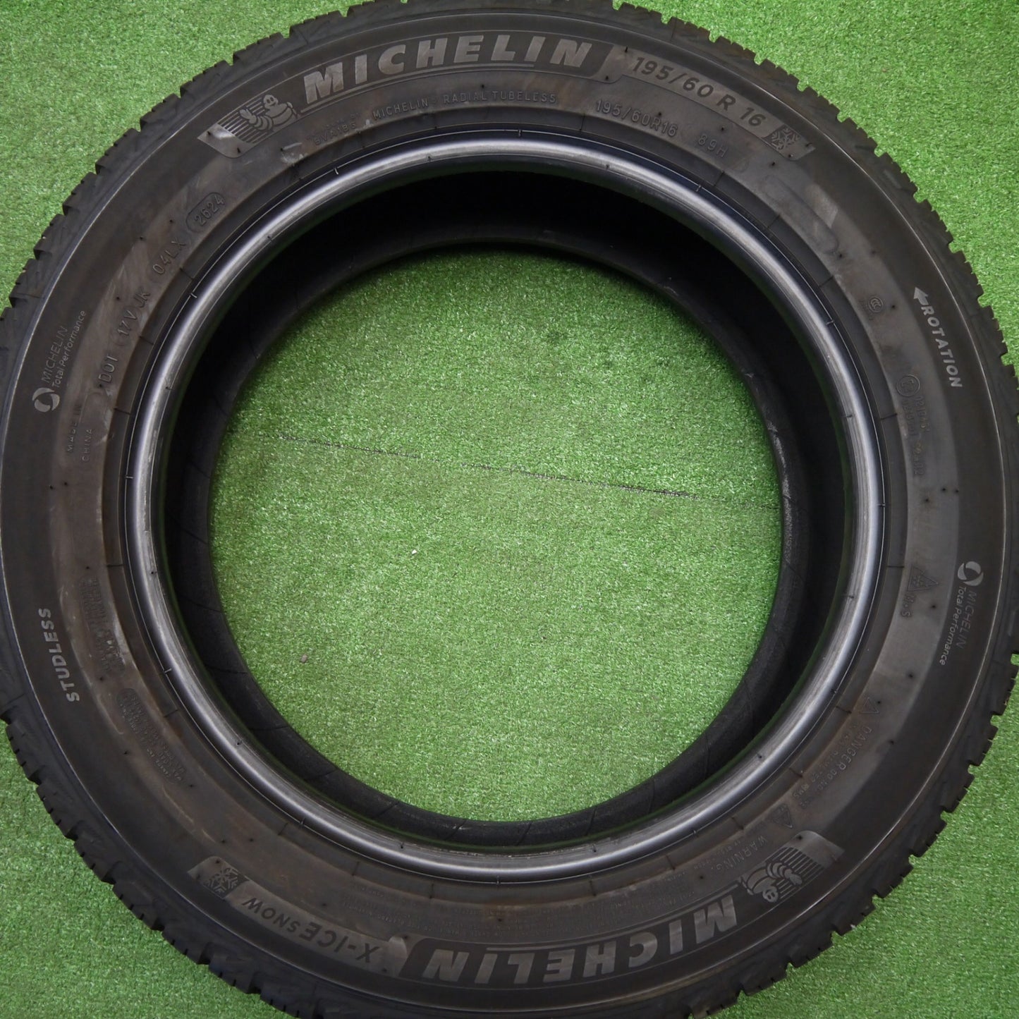 4本価格！24年★スタッドレス 195/60R16 ミシュラン X-ICE SNOW タイヤ 16インチ セレナ ウィッシュ プリウス 等★5110404Hスタ