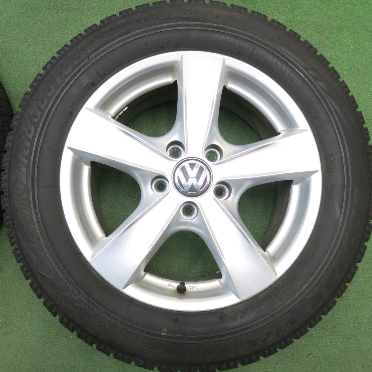 4本価格★ワーゲン アウディ 等 AGA Nebel 215/60R16 スタッドレス ブリヂストン ブリザック VRX ネーベル 16インチ PCD112/5H★6042307HAス