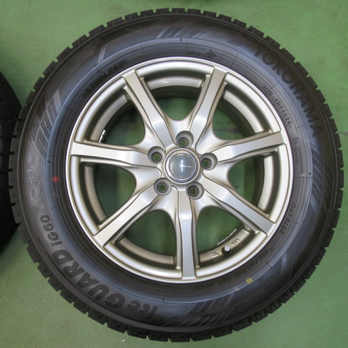 バリ溝！24年！9.5分以上★プリウス 等 195/65R15 スタッドレス ヨコハマ アイスガード iG60 MiLLOUS ミルアス 15インチ PCD100/5H★5110704イス