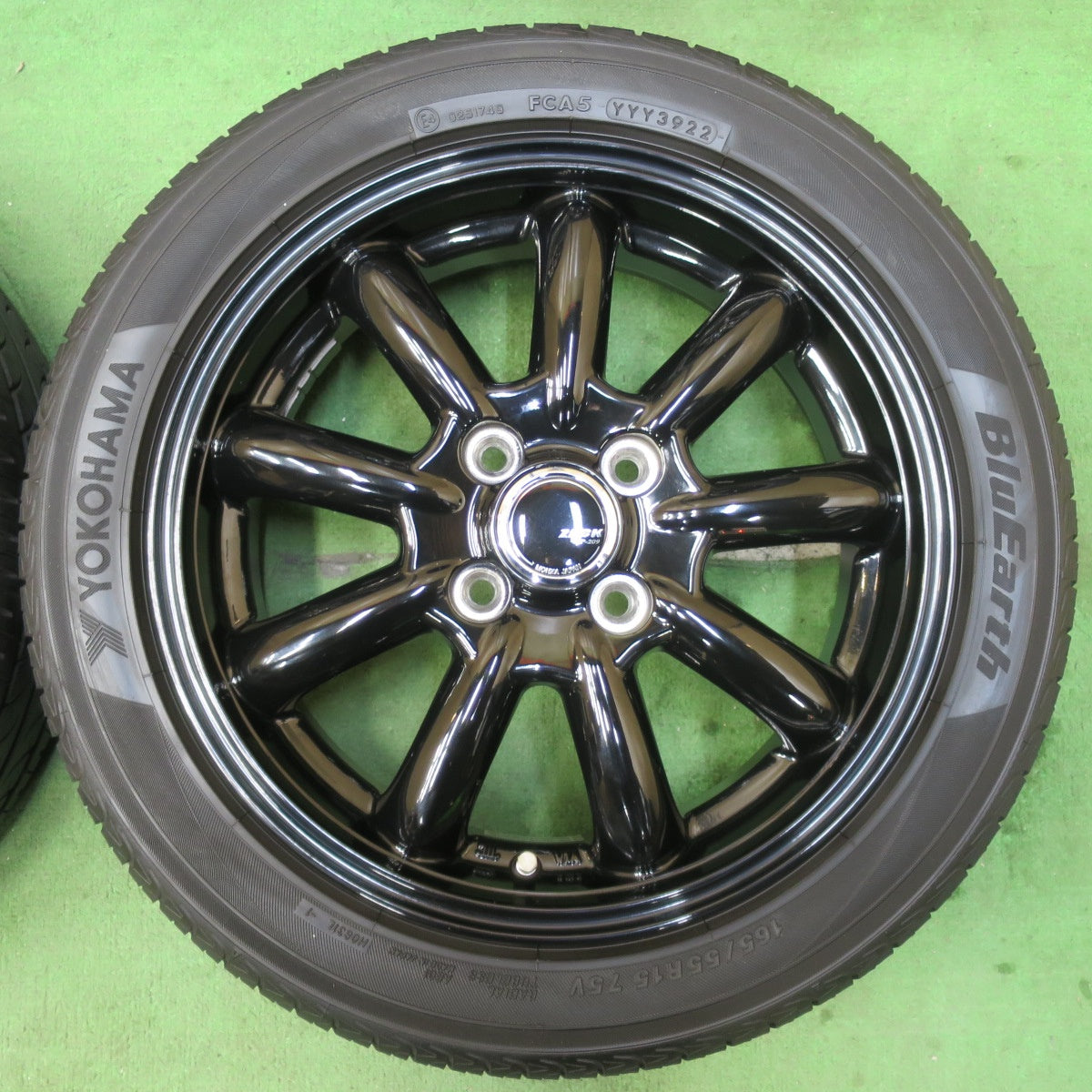 [送料無料] キレイ！22年★165/55R15 ヨコハマ ブルーアース AE01 ZACK JP-209 MONZA N-BOX タント ムーヴ 等 軽自動車 PCD100/4H★5022117イノ