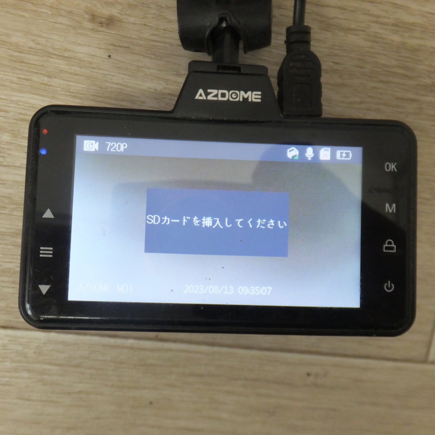 [送料無料] ★AZDOME ドライブレコーダー 形式 不明 SDカードなし[77]★