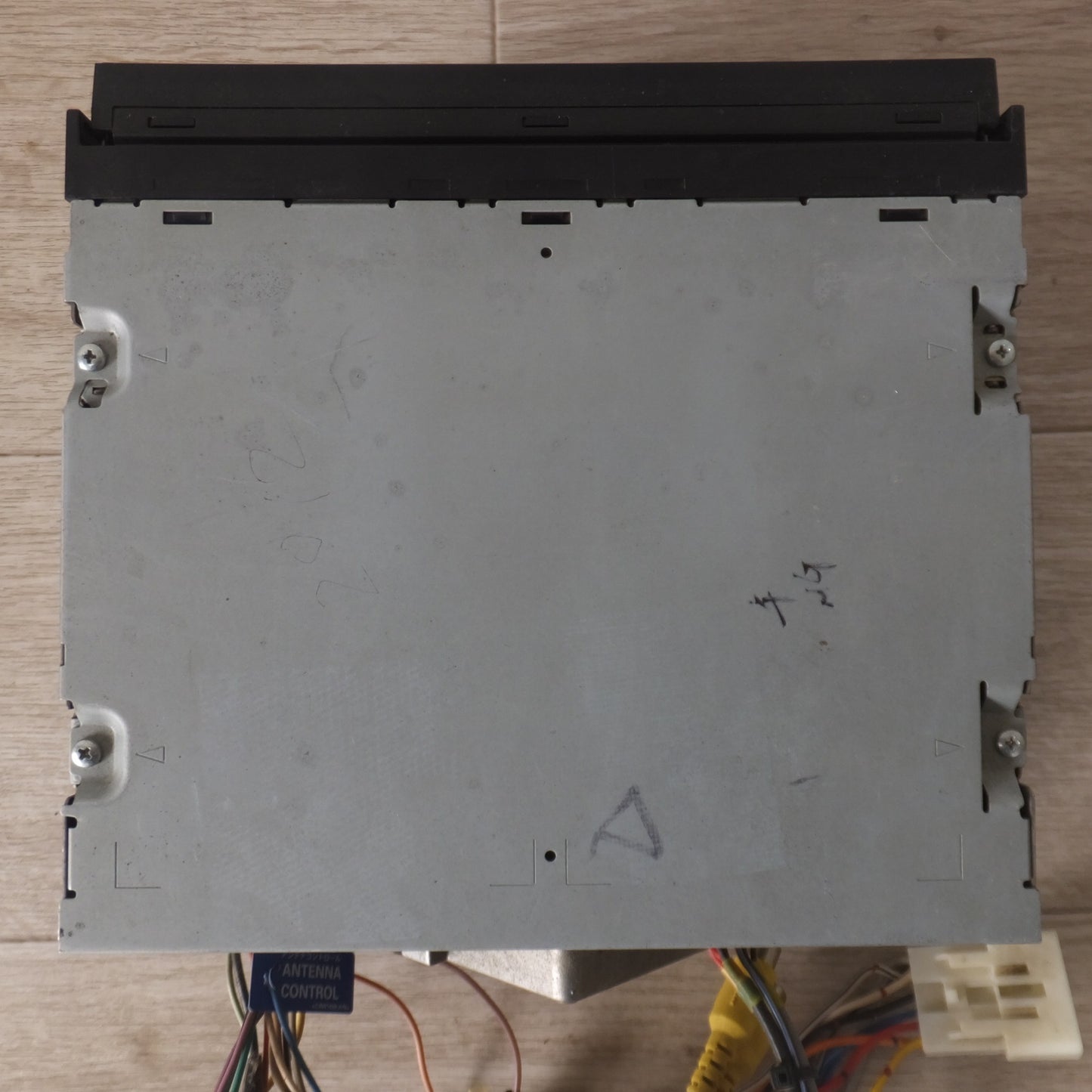 [送料無料] 現状品★カロッツェリア carrozzeria カーナビ 楽ナビ 2Dメインユニットタイプ AVIC-MRZ09-2[74]★