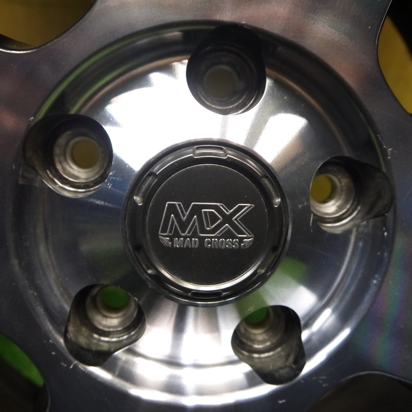 バリ溝！22年！キレイ！9.5分以上★スタッドレス 215/70R16 トーヨー ウインター トランパス TX MX MAD CROSS マッドクロス 16インチ PCD114.3/5H★5121004Hス