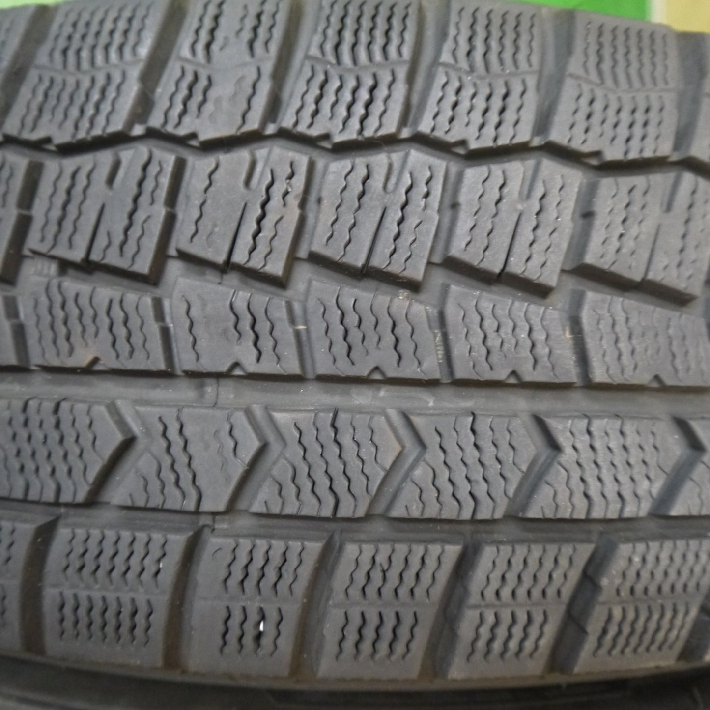 バリ溝！21年！キレイ！9分★スタッドレス 195/65R15 ダンロップ ウインターマックス WM02 GRASS グラス 15インチ PCD114.3/5H★5112802Hス