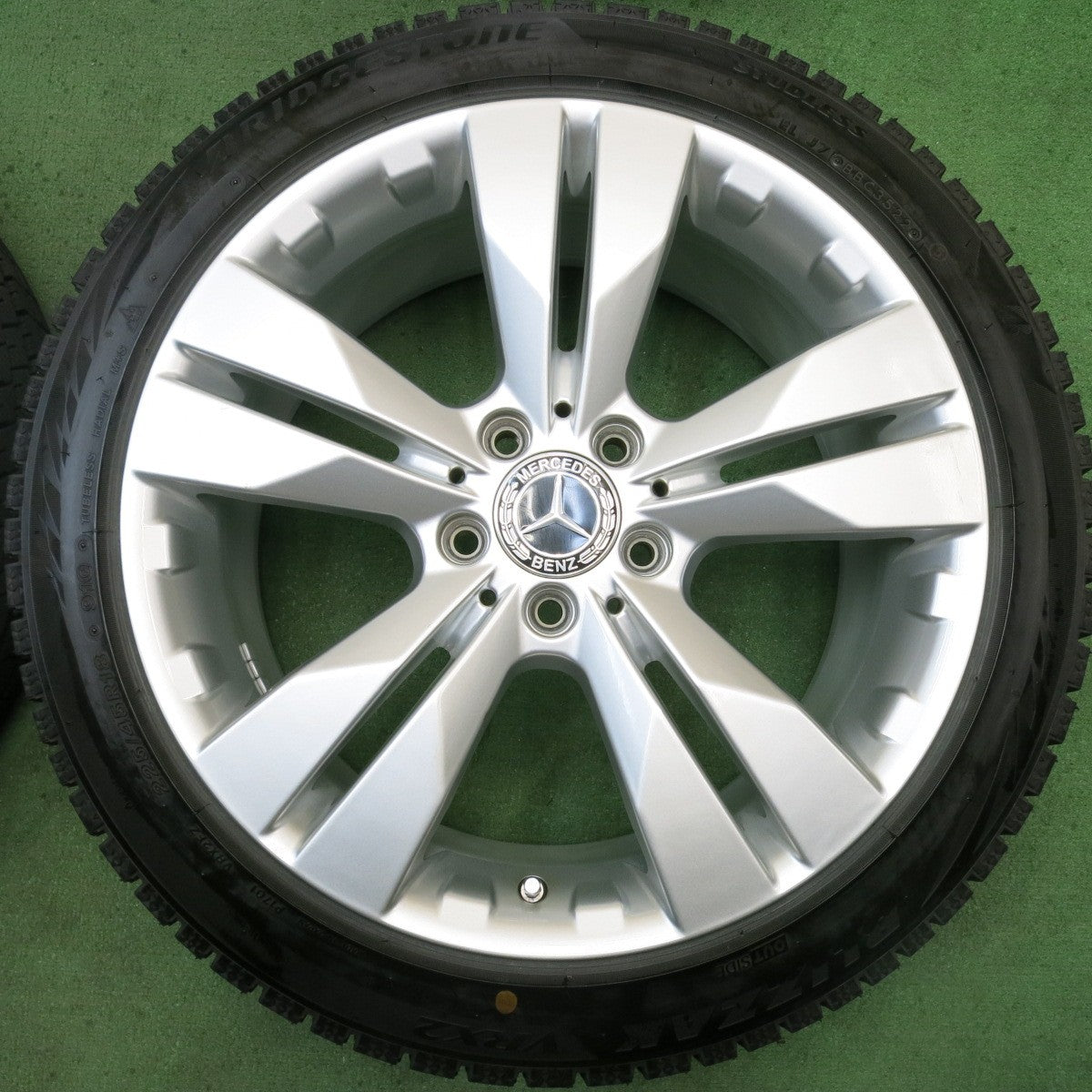 バリ溝！22年！キレイ！9.5分★ベンツ 等 225/45R18 スタッドレス ブリヂストン ブリザック VRX2 社外 アルミ 18インチ PCD112/5H★5080308HAス
